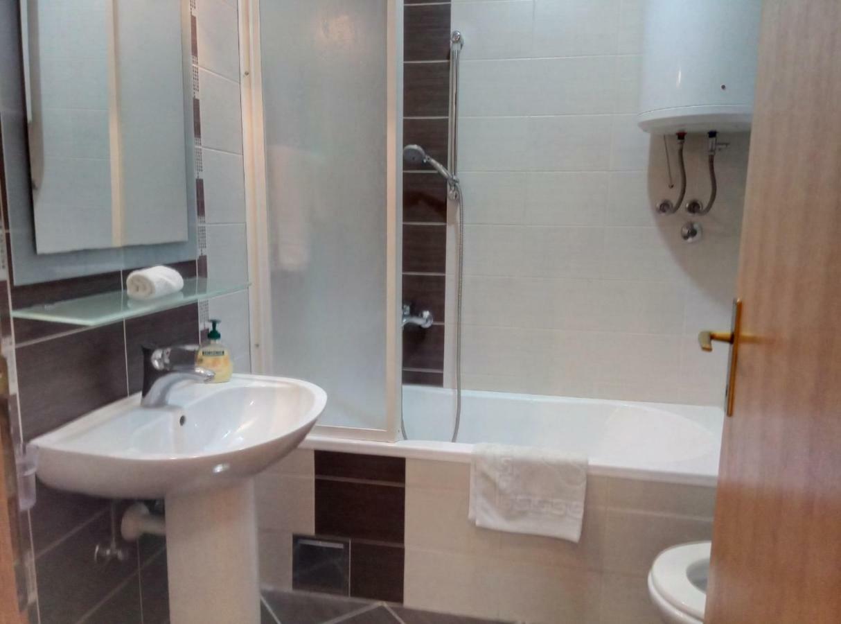 Stan Na Dan Banja Luka Apartment Екстериор снимка